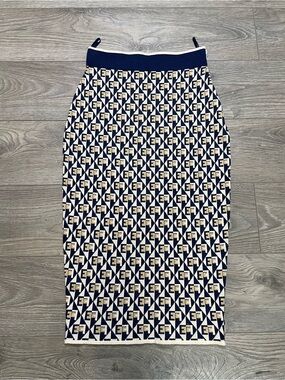 Elisabetta Franchi Monogram Knit Midi Skirt IT 40 US 4 Made in Italy‎